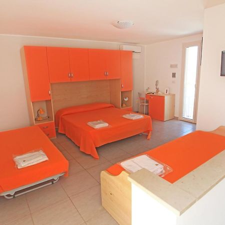 B&B Tramonti Del Sud Lecce Exterior foto